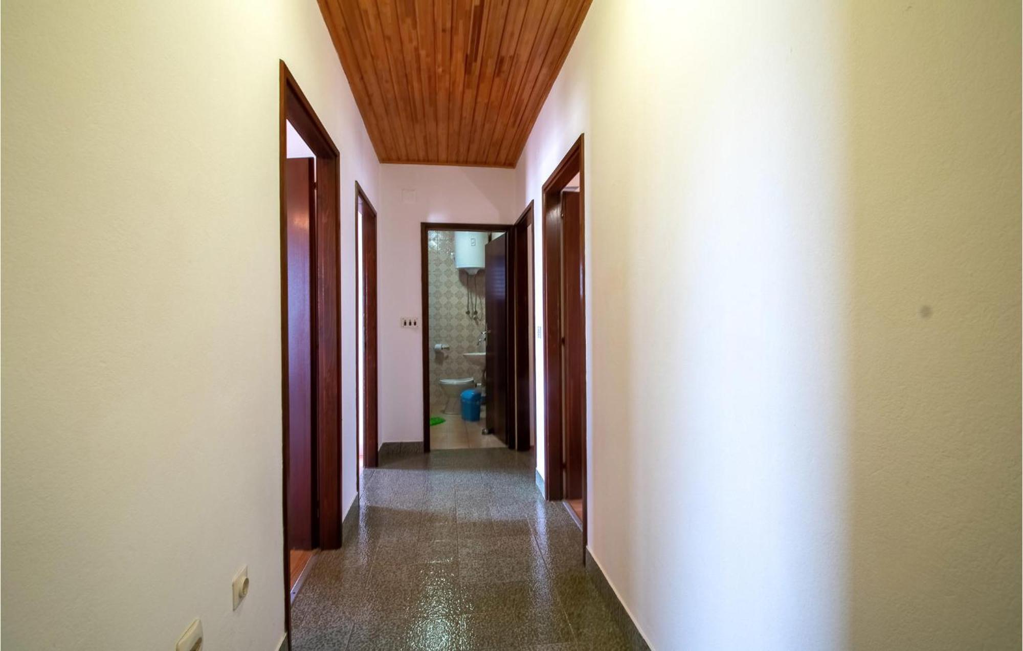 Beautiful Home In Prizba With Kitchen Dış mekan fotoğraf