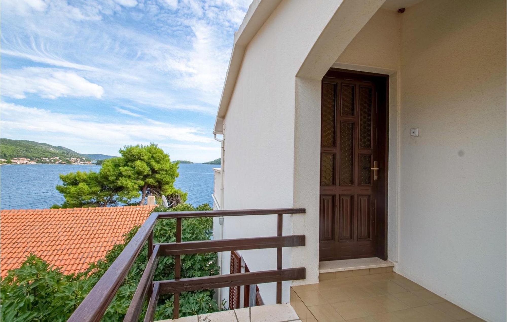 Beautiful Home In Prizba With Kitchen Dış mekan fotoğraf