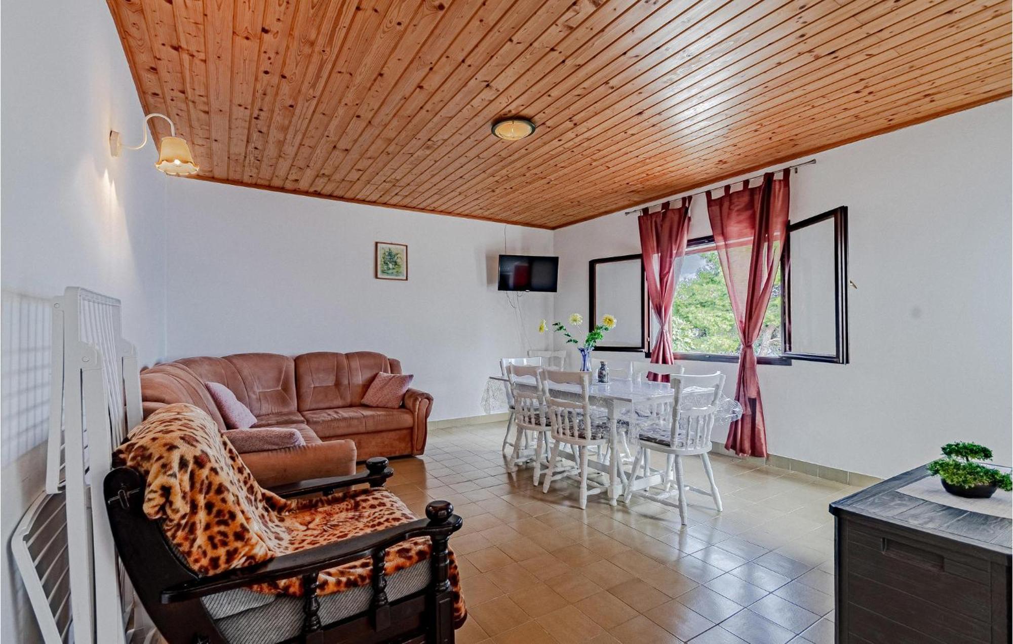 Beautiful Home In Prizba With Kitchen Dış mekan fotoğraf