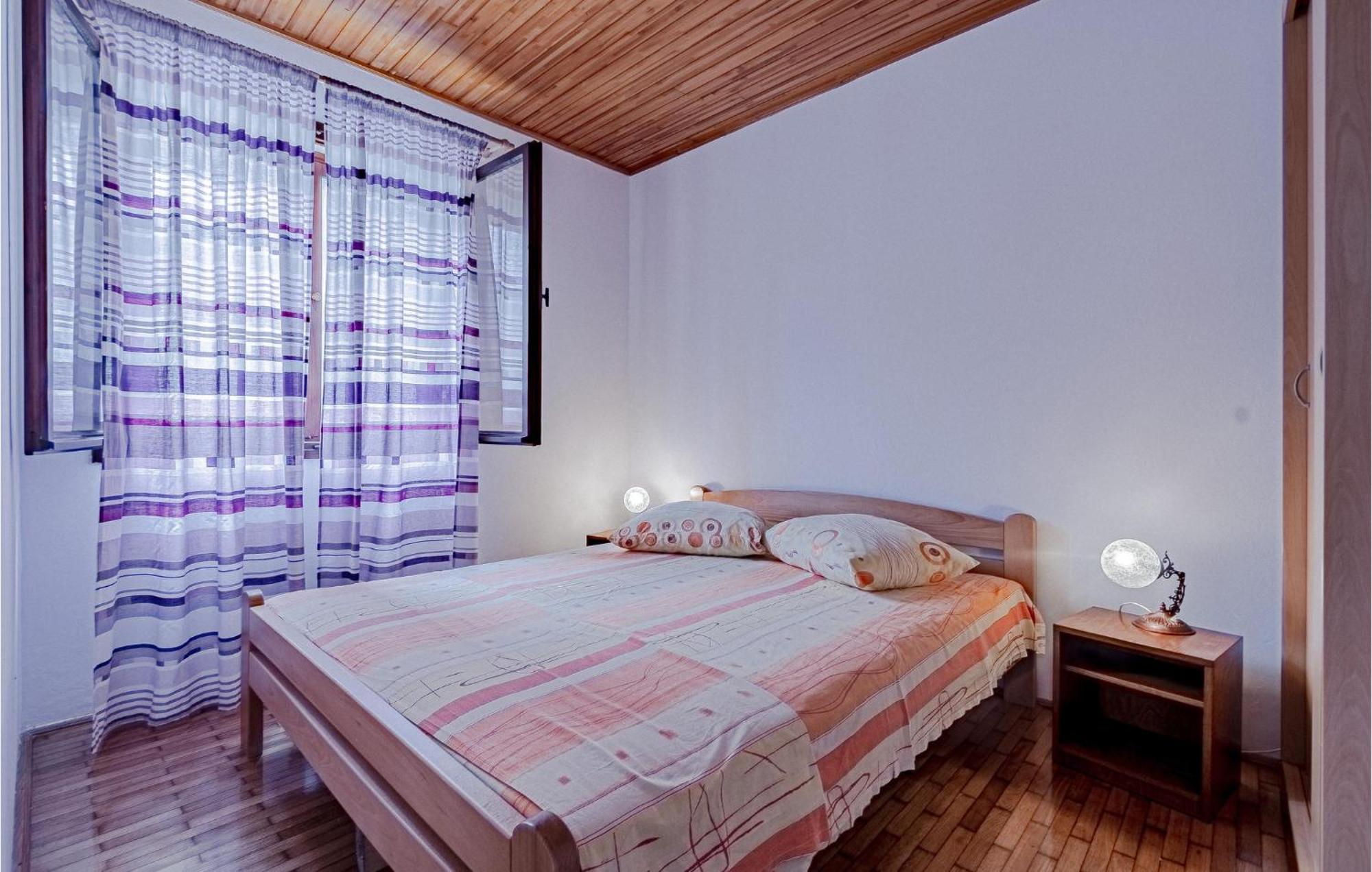 Beautiful Home In Prizba With Kitchen Dış mekan fotoğraf