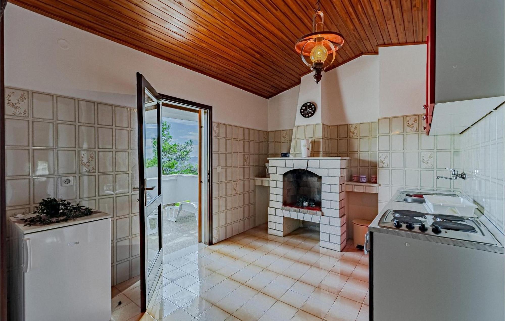 Beautiful Home In Prizba With Kitchen Dış mekan fotoğraf